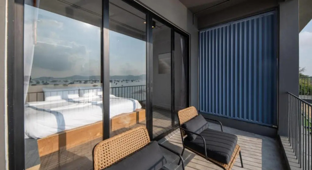 Двухместный номер Standard с балконом и с видом на море SHIN Arch39 Phuket Beach Front - SHA Plus