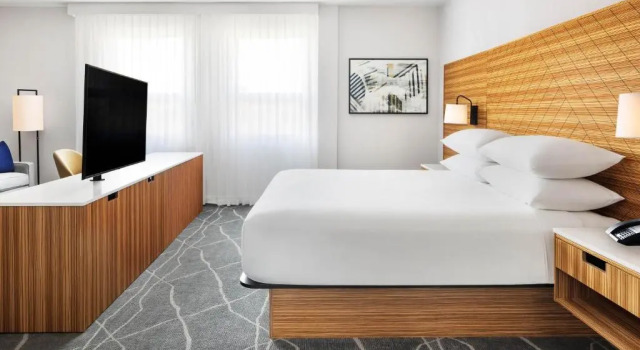 Двухместный номер Deluxe Delta Hotels by Marriott Grande Prairie Airport