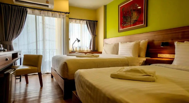 Трёхместный номер Deluxe Siri Oriental Bangkok Hotel