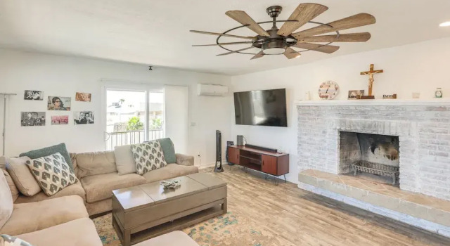 2 Mi to Lake Havasu & Dtwn: Home w/ Game Room!