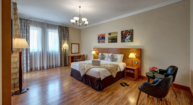 J5 Holiday Homes Barsha Gardens, Забронировать Вилла Аль-Барша , рядом с Al Barsha Mall