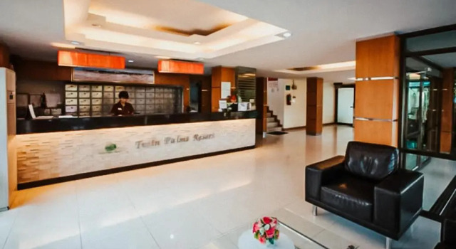 Twin Palms Suites and Residence Pattaya, Забронировать Отель Отели Центральной Паттайя с парковкой, рядом с Музей искусств в 3D, Парковка