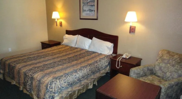 Relax Inn, Забронировать Отель Университет г. Плейс Северная Каролина