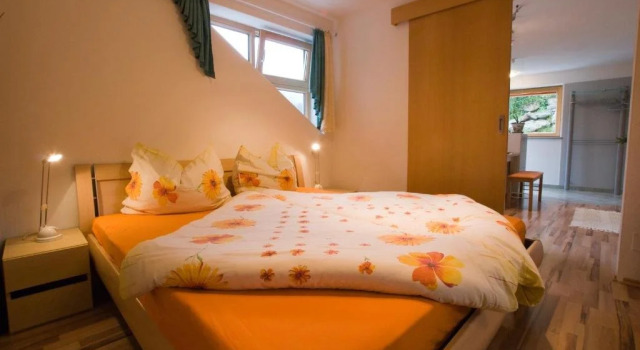 Appartement Christine, Book Lejlighed Hoteller i Tyrol med parkering, Parkering