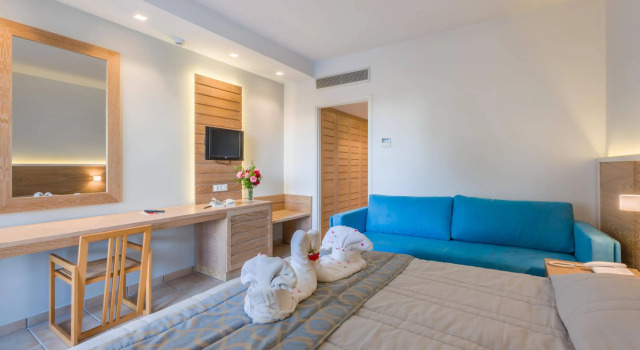 Tigaki Beach Hotel