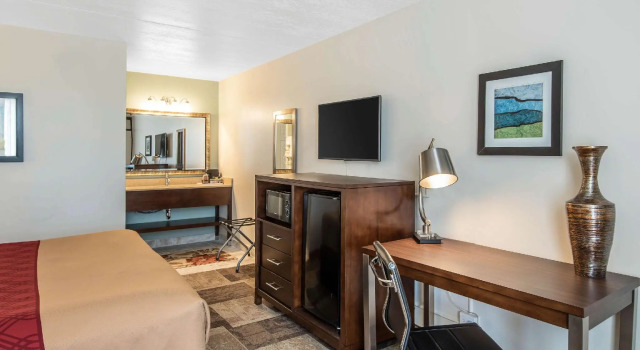 Двухместный номер Standard Econo Lodge Oak Grove-Blue Springs