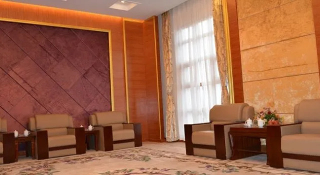 Golden Peacock Resort Hotel, Buchen Sie Resort Beira Mosambik