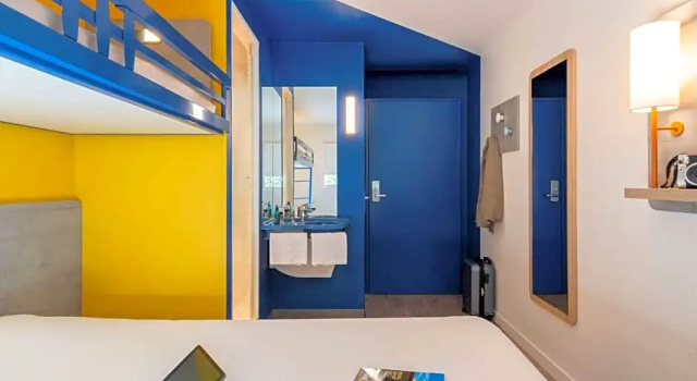 Четырёхместный номер Standard ibis budget Nuits Saint Georges