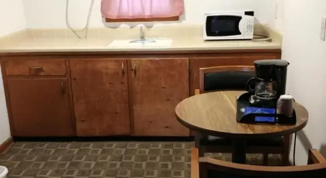 Студия Deluxe Walnut Lane Motel