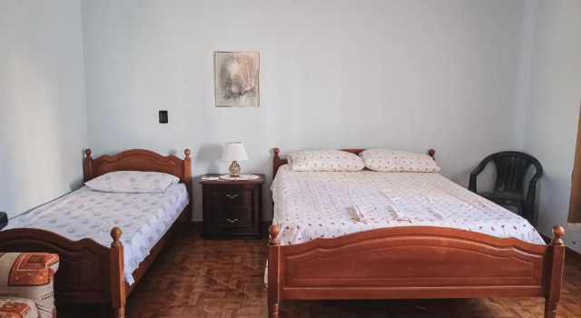 Апартаменты с 2 комнатами с балконом и с красивым видом из окна Mehmeti Guest House
