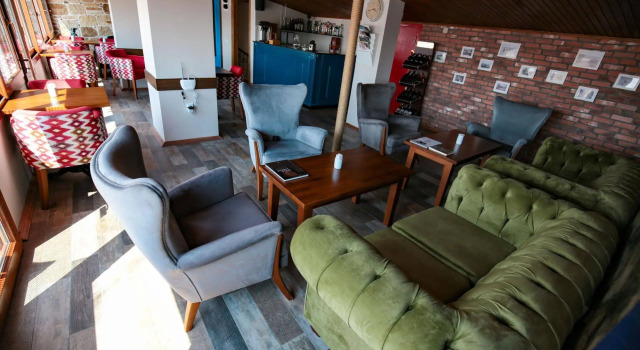 Menendi Otel