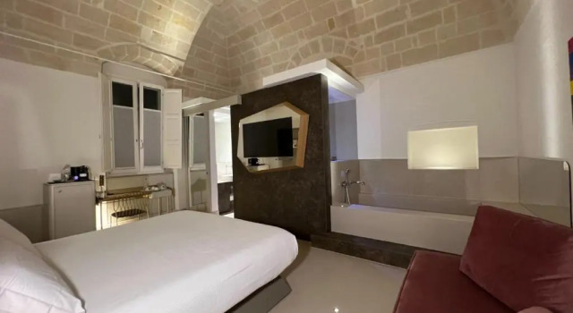 Трёхместный номер Deluxe Euvodia Luxury Rooms