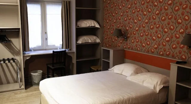 Семейный номер Standard c 1 комнатой Hotel du Saumon, Verneuil sur Avre
