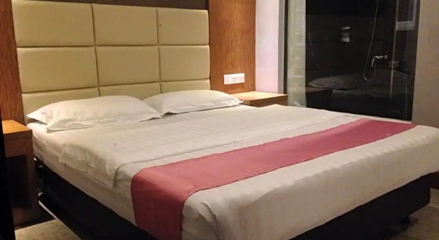 Двухместный номер Standard с красивым видом из окна Mustika Gajah Mada Hotel