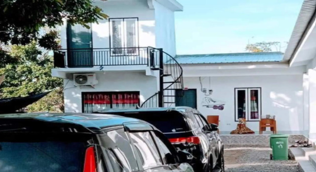 Penginapan Risma Ratu Indah, Book Hotel Hotels in Sulawesi with Parking, Parking