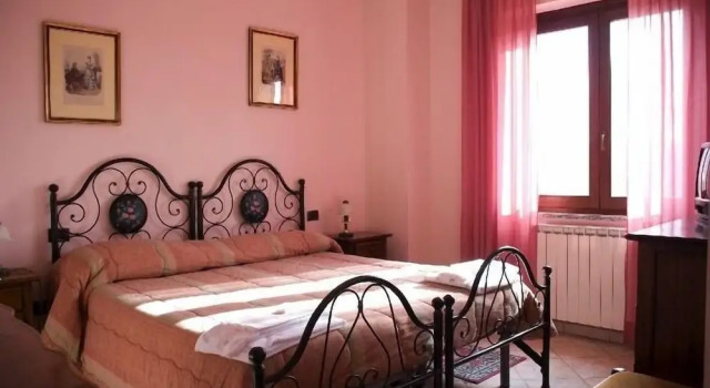 Agriturismo Le Francesche, Book Landbrugsophold Nocera Umbra Umbrien