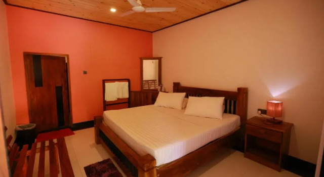 Двухместный номер Deluxe с балконом Eco Hotel Black & White - Anuradhapura