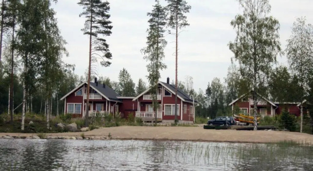Коттедж Tiiringolf Cottages