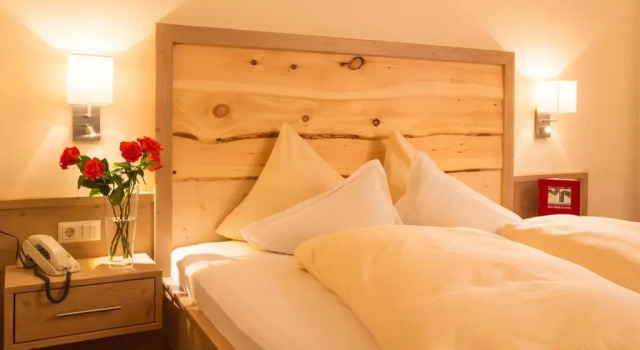 Двухместный номер Standard с балконом Gästehaus Schusser an der Therme, Frühstück, Doppelzimmer und Ferienwohnung