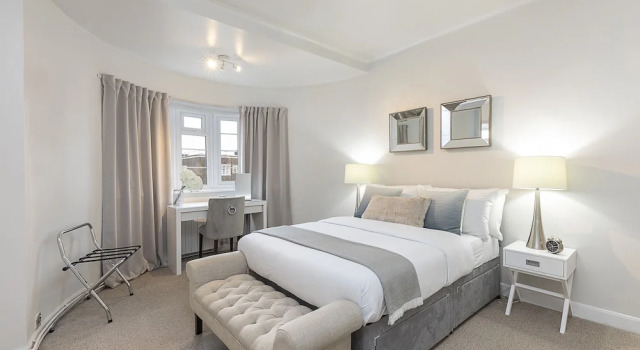Двухместные апартаменты Imperial Suite in Swiss Cottage