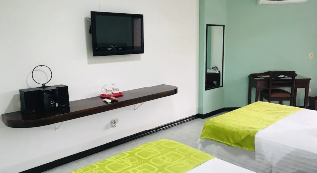 Двухместный номер Standard с балконом Casa Morales Hotel Internacional y Centro de Convenciones