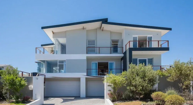 Greenways Beach House