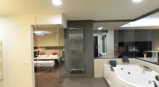 Люкс c 1 комнатой Hotel Galaxy