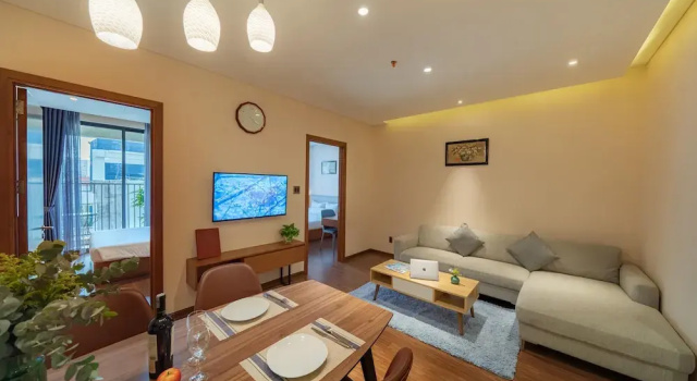 Люкс DHTS Business Hotel & Apartment