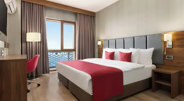 Номер Deluxe Ramada by Wyndham Van