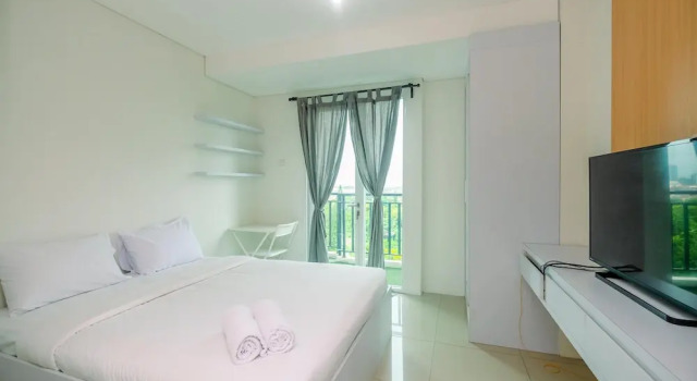 Номер Standard Studio Comfy at Woodland Park Residence Apartment By Travelio