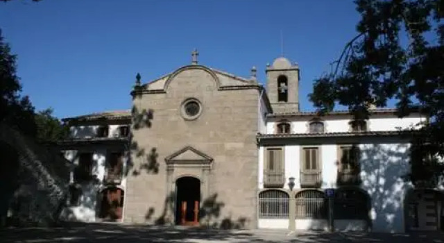 Santuari de la Salut de Sant Feliu de Pallerols, Prenota Hotel Sant Feliu de Pallerols 