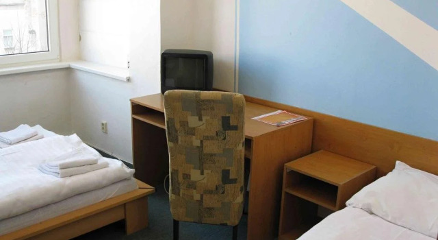 Hotel Garni Cb, Buchen Sie Hotel Budweis 