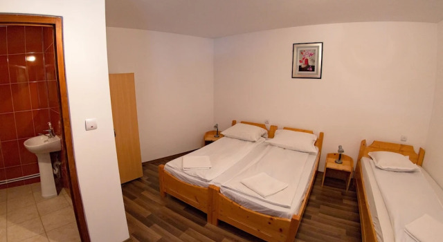 Pensiunea Flori, Varaa Hotelli  