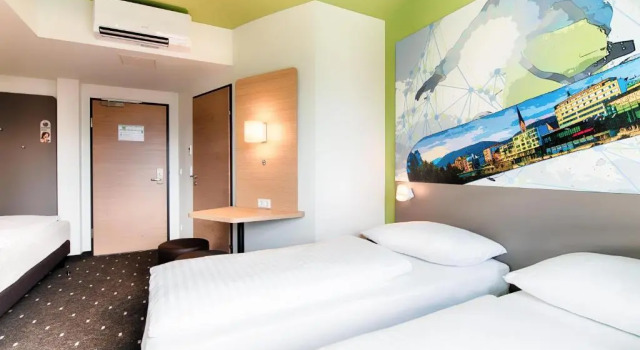Трёхместный номер Standard B&B Hotel Villach