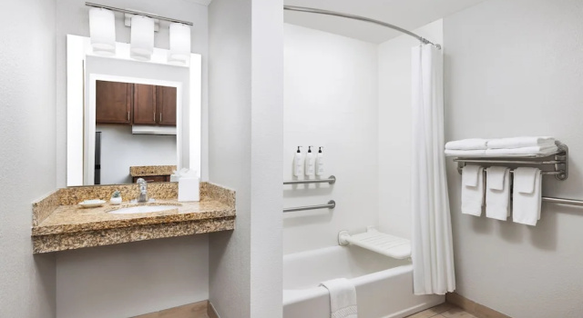 Двухместный люкс TownePlace Suites by Marriott Roswell