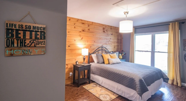 Honey Haus on the Horseshoe 3 Bedrooms 2 Bathrooms Home