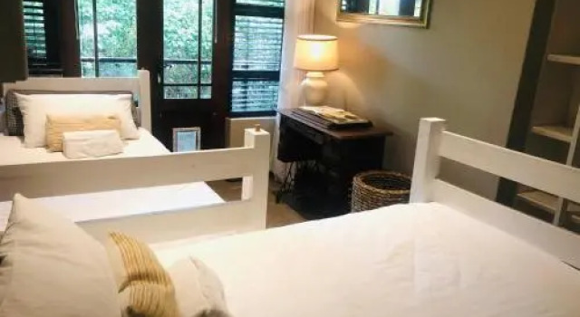 11 Protea, Reservar Hotel Hotéis em Knysna com piscina, Piscina