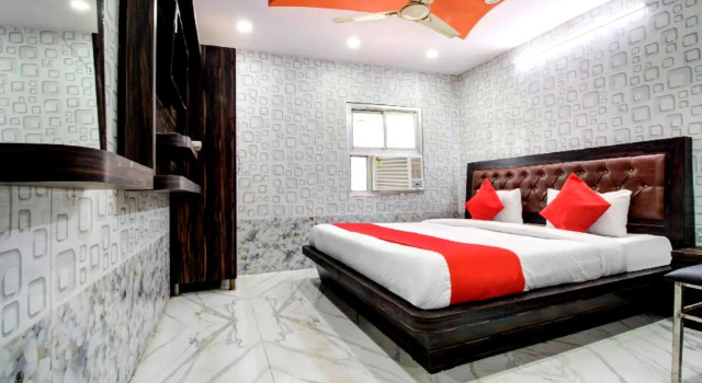 Двухместный номер Deluxe Goroomgo Krishna Palace Charbagh Lucknow