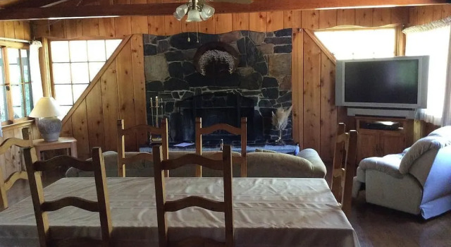 Люкс с 2 комнатами с балконом и с видом на реку Kern Riverview Inn