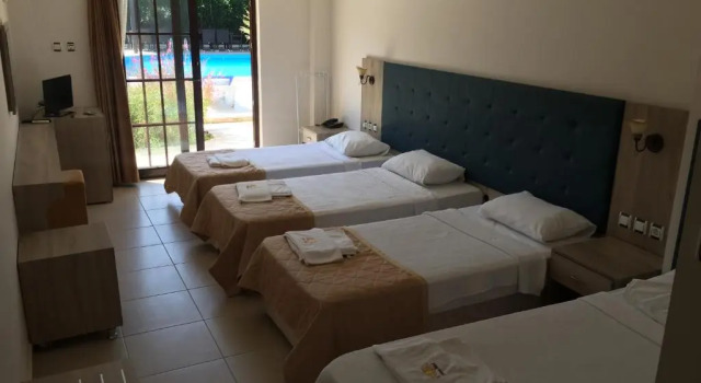Четырёхместный номер Standard Hamle Hotel