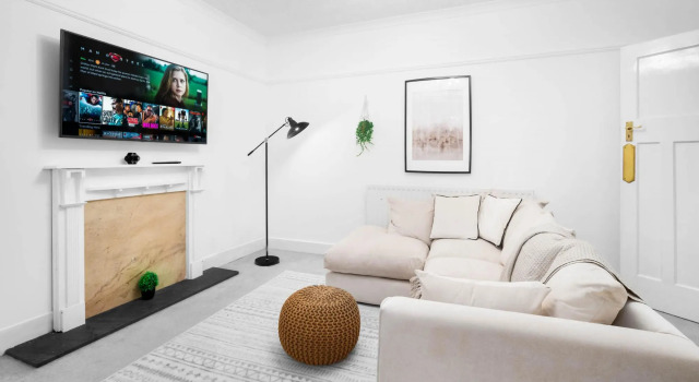 Spacious House With Garage and Garden South of Birmingham Centre