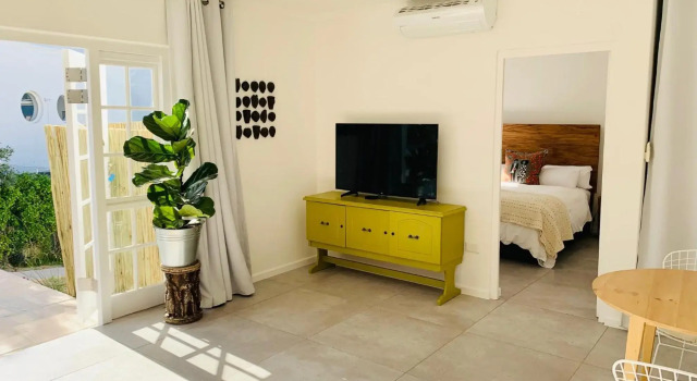 BEAUTIFUL VIEW Garden Apartment, Забронировать Апартаменты/квартира Отели Cape Peninsula с парковкой, Парковка