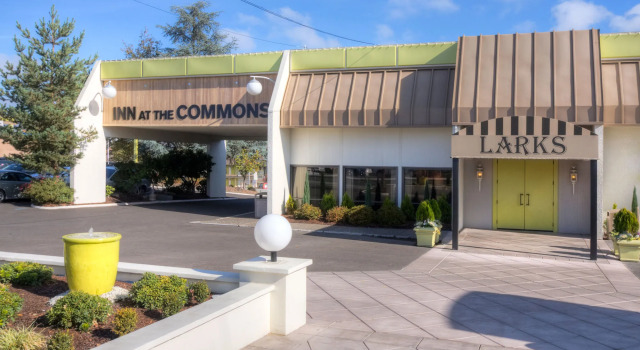 Inn at the Commons