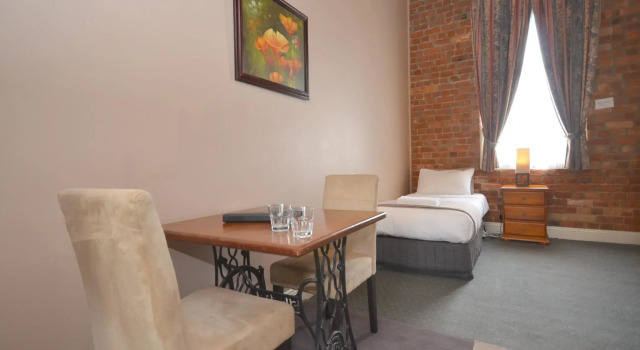Семейный номер Standard Мансарда Central Springs Inn
