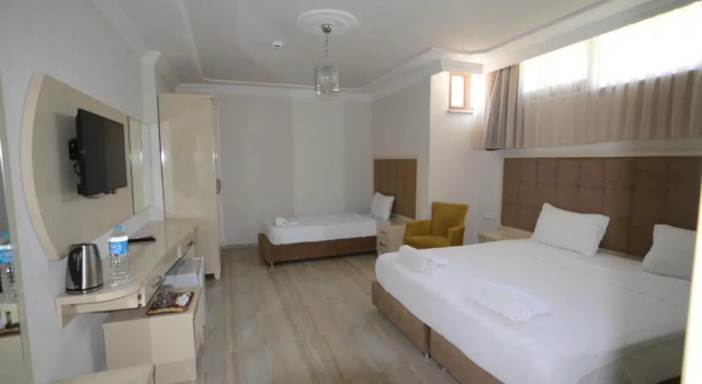 Трёхместный номер Standard Funda Hotel