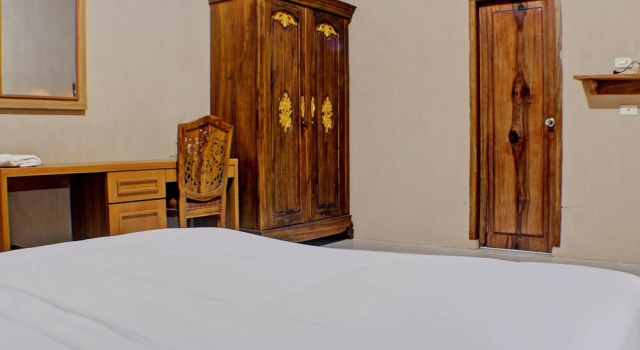Люкс Capital O 92681 Randu Mas Hotel & Resort Taman Purbakala