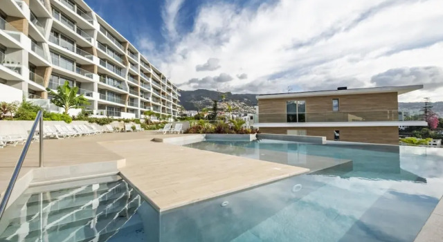 Inner City by Homie in Funchal, Rezerwuj Hotel Hotele w Funchal z parkingiem, Parking