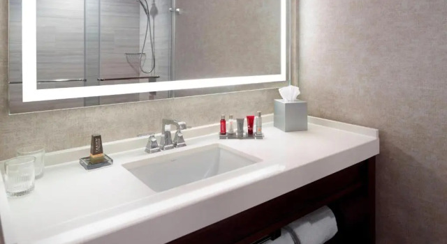 Номер Standard Atlanta Marriott Peachtree Corners