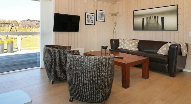 Enthralling Holiday Home in Hadsund near Sea, Rezervovat Hotel Hadsund 