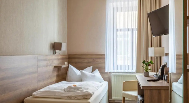 Habitación triple Estándar "Zur Altstadt - Am Fuße der Osterburg" Gaststätte, Pension, FEWO